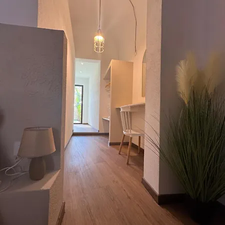 Bella Gallery